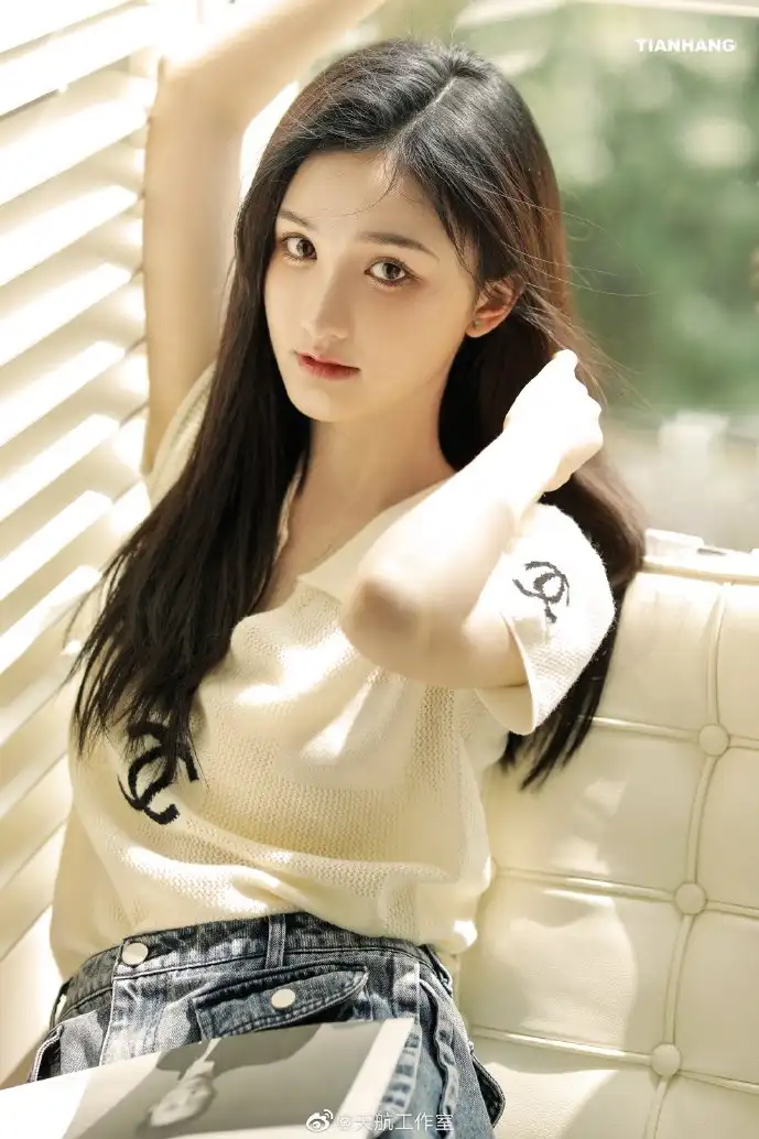 仲夏夜之梦手游界面